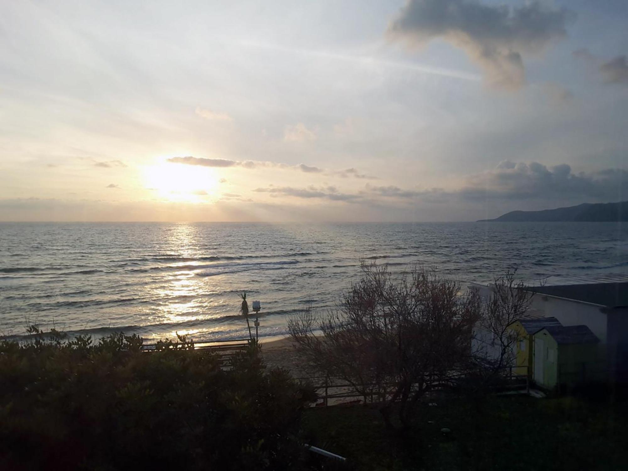 Hotel E Residence Il Faro Acciaroli Dış mekan fotoğraf