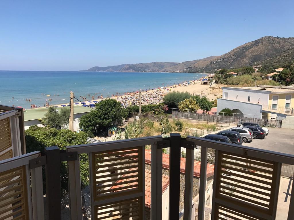 Hotel E Residence Il Faro Acciaroli Dış mekan fotoğraf
